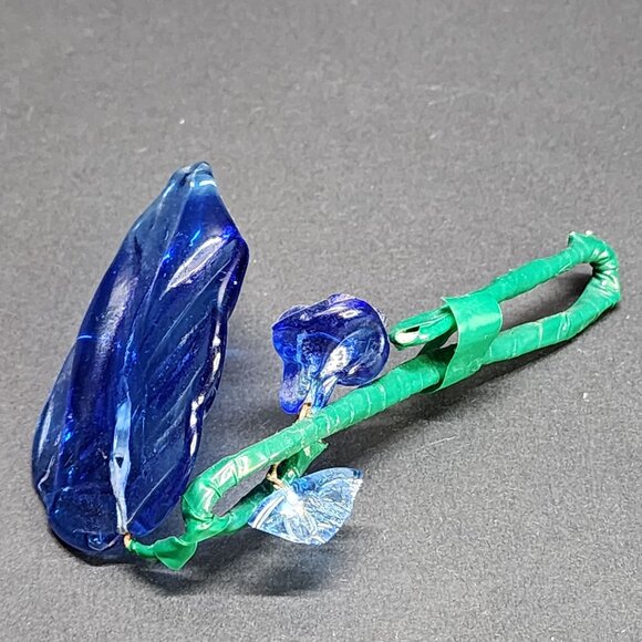 Vintage Handblown Art Glass Leaf Cobalt Blue 5 inch Tall - Picture 2 of 4